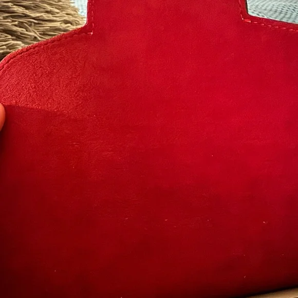 Vera Pelle Cream Shoulder Bag with Gold Accent - Picture 10 of 10